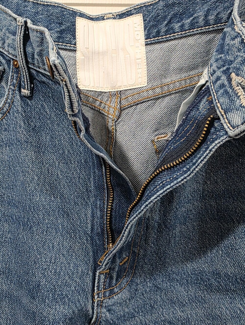 New! MOTHER The Lemon Twist High-Rise Flare Jeans - Picture 6 of 9